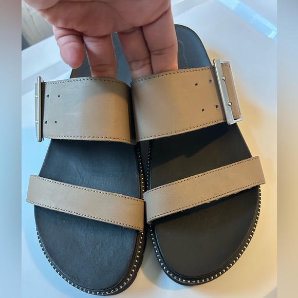 Sorel Women's Roaming Buckle Slide Sandal Size US 8.5 - Picture 4 of 6